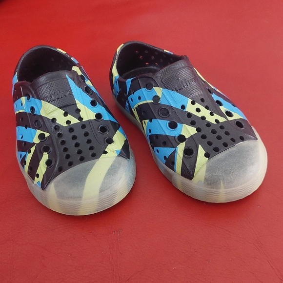 NATIVE Toddler Slip-On Shoes - Sz C5 GLOW IN THE DARK Waterproof ( Bag C) - Picture 9 of 9